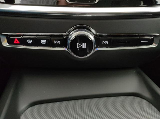 VOLVO V60 usata, con Touch screen