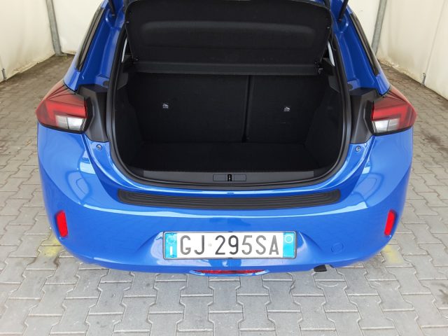 OPEL Corsa usata, con USB