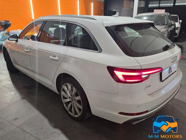 AUDI A4 usata, con Autoradio