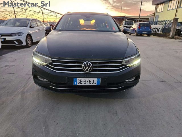 VOLKSWAGEN Passat Variant usata, con Cruise Control