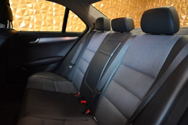 MERCEDES-BENZ C 200 usata 26