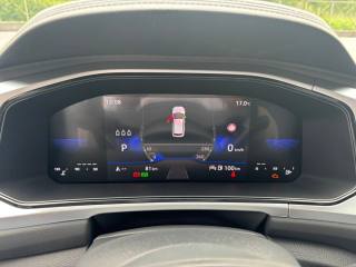 VOLKSWAGEN T-Roc usata, con Autoradio