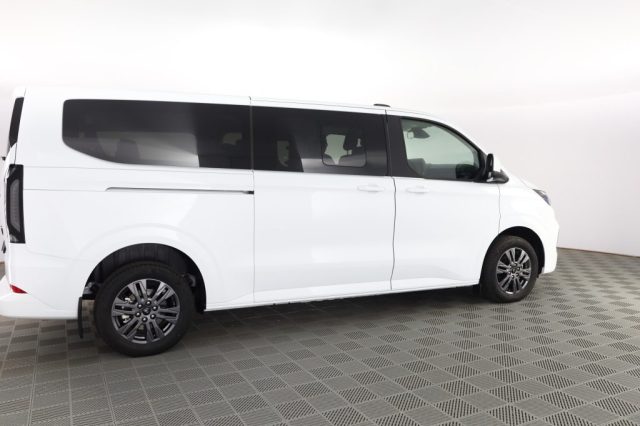 FORD Tourneo Custom usata 2