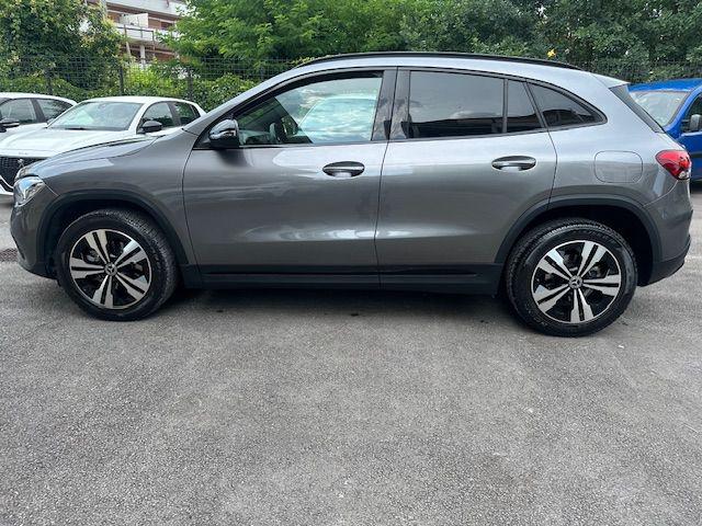 MERCEDES-BENZ GLA 200 usata, con Alzacristalli elettrici