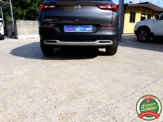 OPEL Grandland X usata, con Isofix