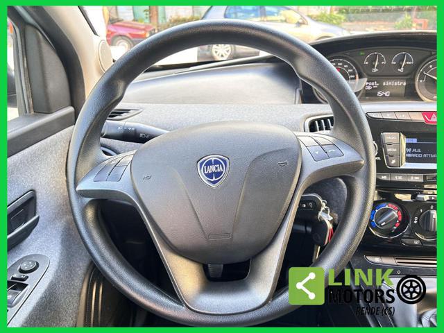 LANCIA Ypsilon usata, con Autoradio digitale