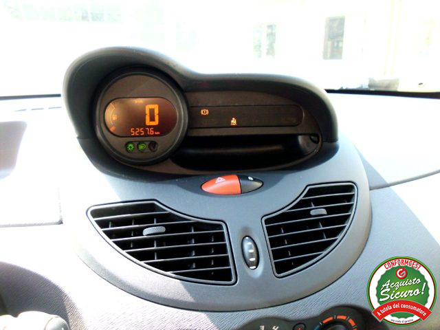 RENAULT Twingo usata 15