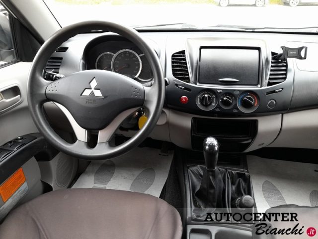 MITSUBISHI L200 usata 12