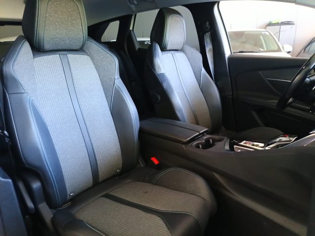 PEUGEOT 3008 usata, con Sedile posteriore sdoppiato