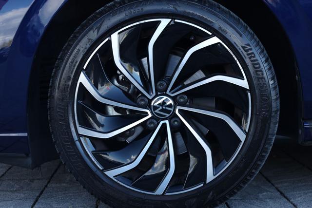 VOLKSWAGEN Golf usata, con Sistema di avviso di distanza