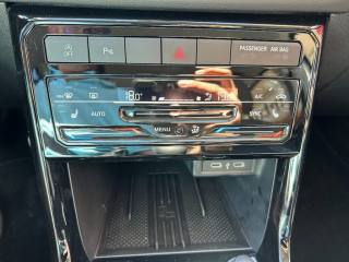 VOLKSWAGEN T-Cross usata, con ESP