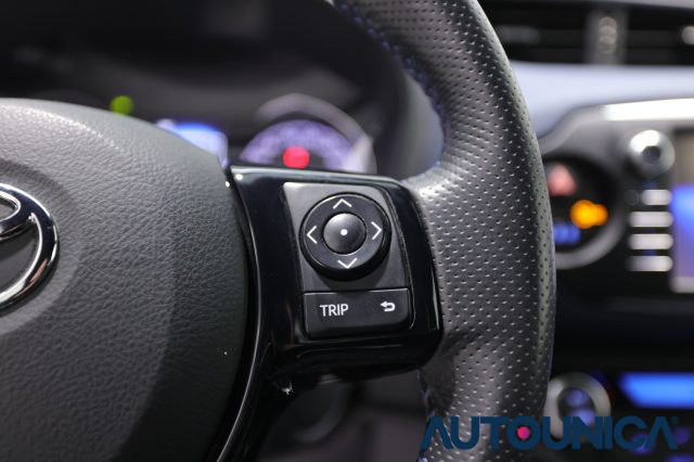 TOYOTA Yaris usata, con Specchietti laterali elettrici