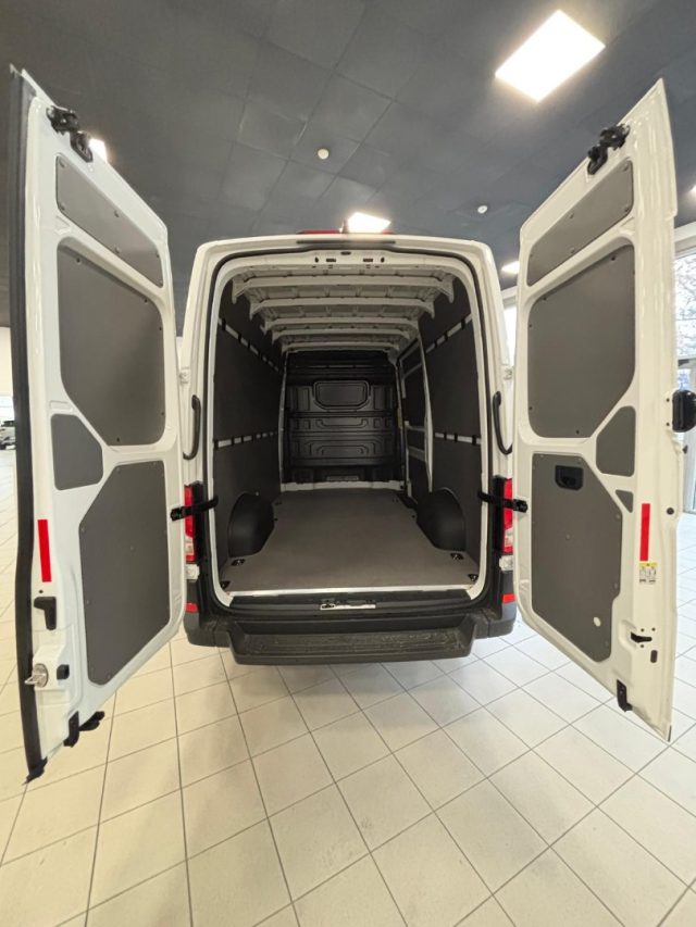 VOLKSWAGEN Crafter usata, con Autoradio digitale