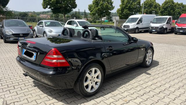 MERCEDES-BENZ SLK 200 usata, con Airbag laterali