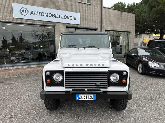 LAND ROVER Defender usata 9