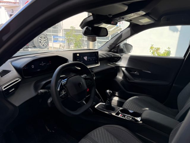 PEUGEOT 2008 usata, con Specchietti laterali elettrici