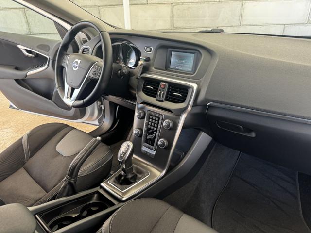 VOLVO V40 usata 25