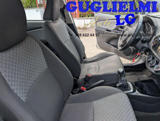 TOYOTA Yaris usata 31