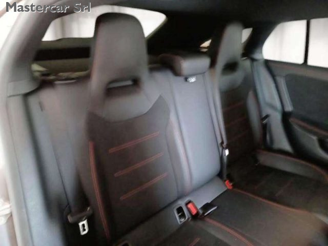 MERCEDES-BENZ CLA 180 usata, con Frenata d