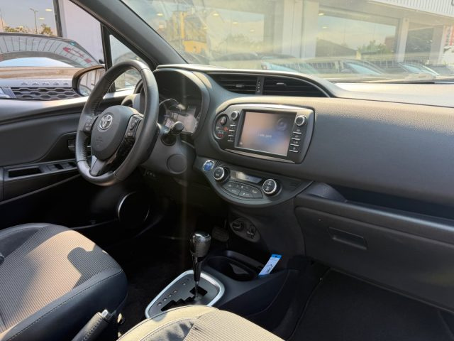 TOYOTA Yaris usata, con Lettore CD