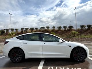 TESLA Model 3 usata, con Alzacristalli elettrici