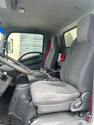 ISUZU M21 usata, con Alzacristalli elettrici