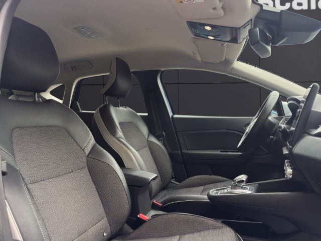 RENAULT Captur usata, con Autoradio digitale