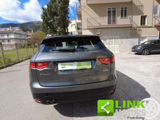 JAGUAR F-Pace usata, con Boardcomputer