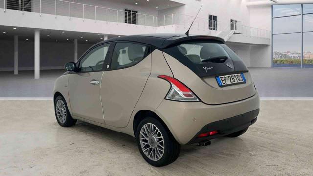 LANCIA Ypsilon usata, con Autoradio
