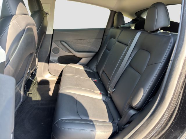 TESLA Model Y usata 10