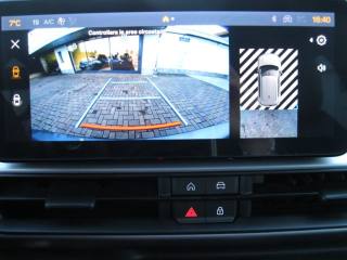 JEEP Avenger usata, con Sedile posteriore sdoppiato