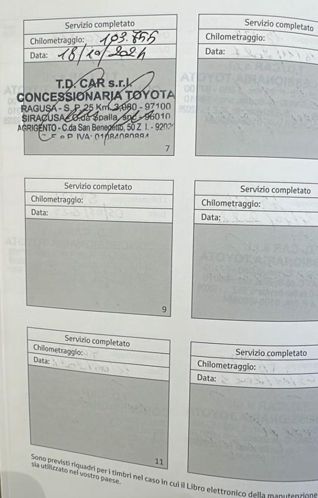 TOYOTA Hilux usata, con Start/Stop Automatico