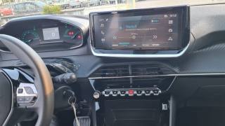 PEUGEOT 2008 usata, con Autoradio