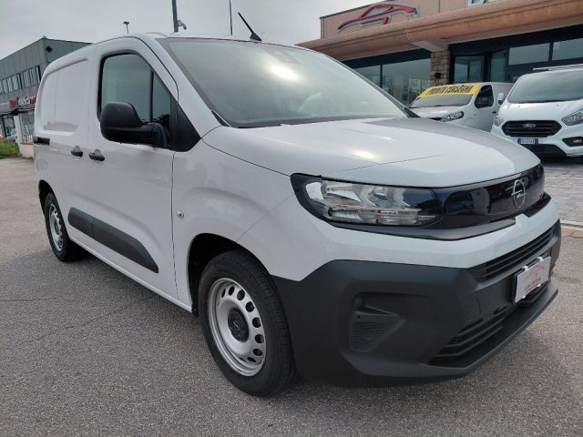 OPEL Combo usata, con Airbag
