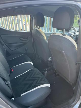 LANCIA Ypsilon usata, con Fendinebbia