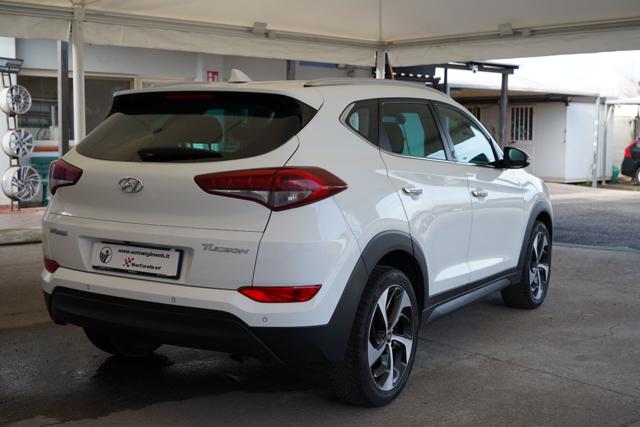 HYUNDAI Tucson usata, con Autoradio