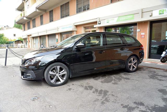 PEUGEOT 308 usata, con Airbag