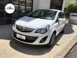 OPEL Corsa usata, con Volante in pelle