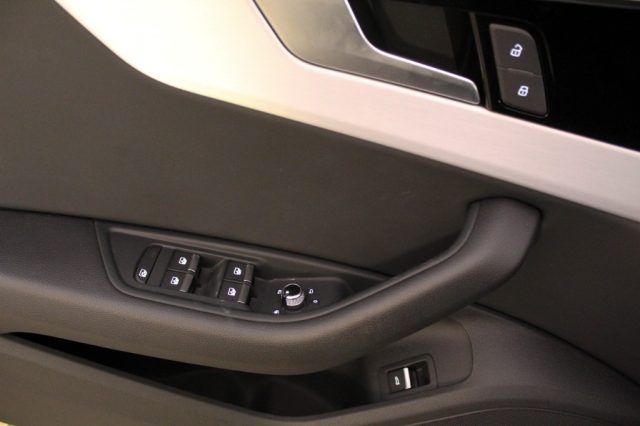AUDI A4 usata, con Controllo trazione