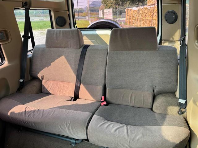 LAND ROVER Discovery usata 10