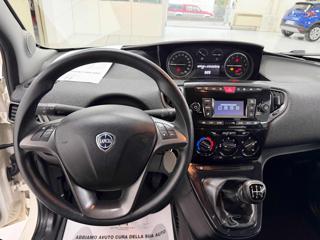 LANCIA Ypsilon usata, con Fendinebbia