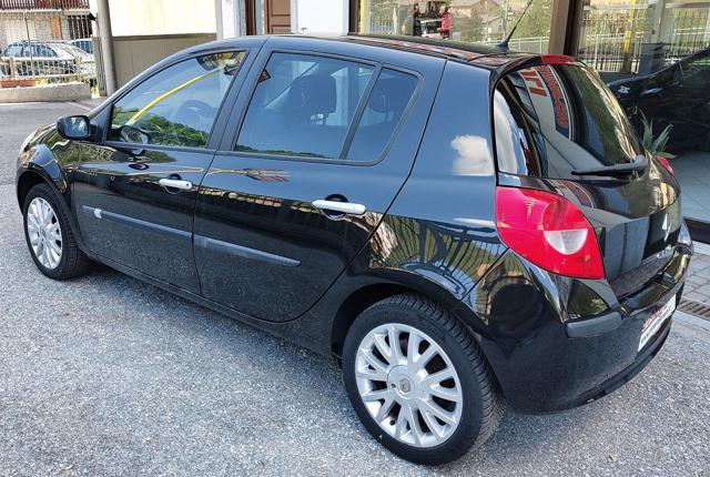 RENAULT Clio usata, con Alzacristalli elettrici