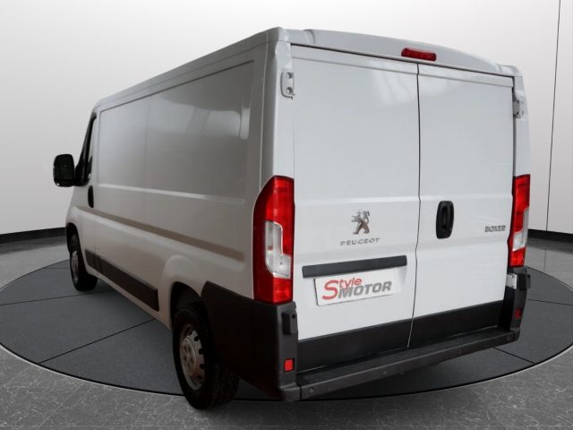 PEUGEOT Boxer usata, con Autoradio digitale