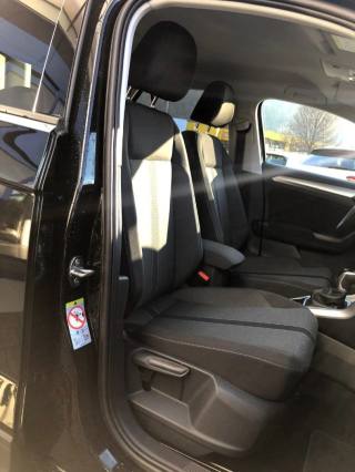 VOLKSWAGEN T-Roc usata, con Isofix