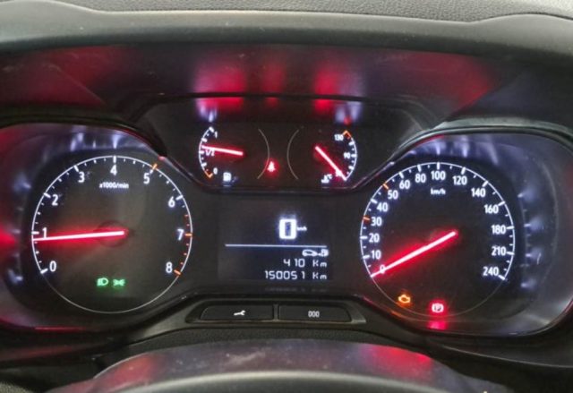 OPEL Combo usata, con USB