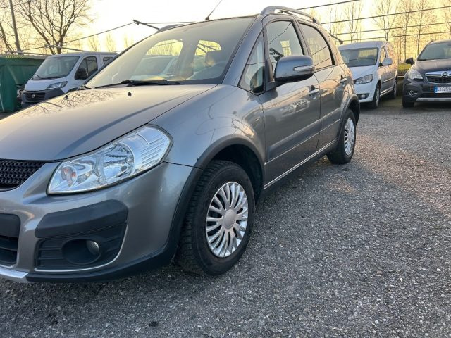 SUZUKI SX4 usata, con Autoradio