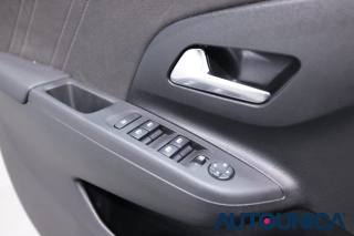 OPEL Corsa usata, con Isofix