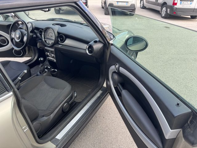 MINI Cooper D usata, con Climatizzatore automatico, 2 zone