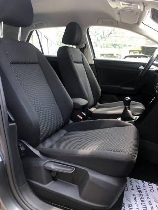 VOLKSWAGEN T-Roc usata, con Sensori di parcheggio posteriori