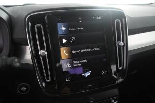 VOLVO XC40 usata 17